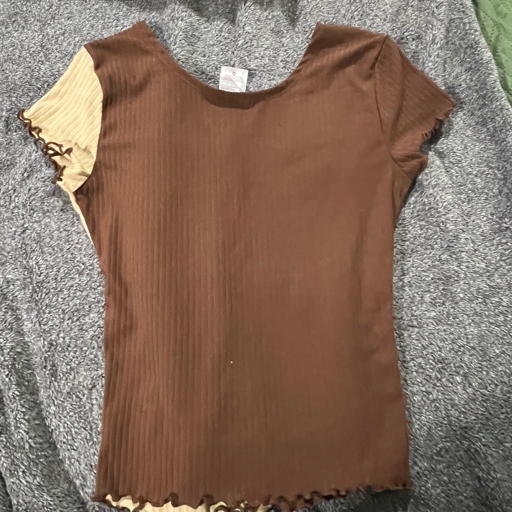 Small tan/brown shirt